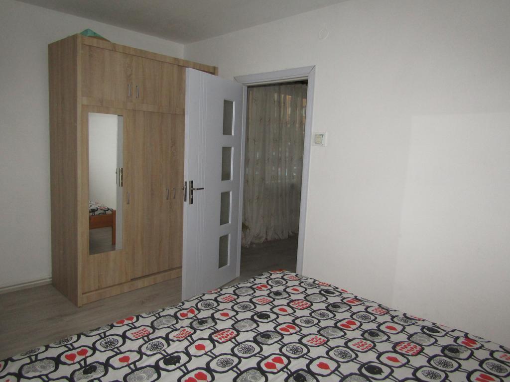 Gina Apartament Lägenhet Sibiu Exteriör bild